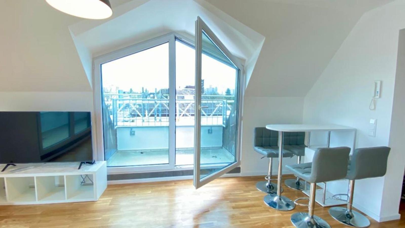 Schoenes Erwachen Im Frankfurter Penthouse Frankfurt nad Mohanem Exteriér fotografie